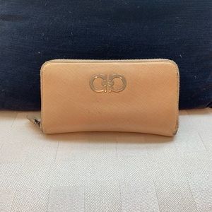 Salvatore Ferragamo Zip Around wallet